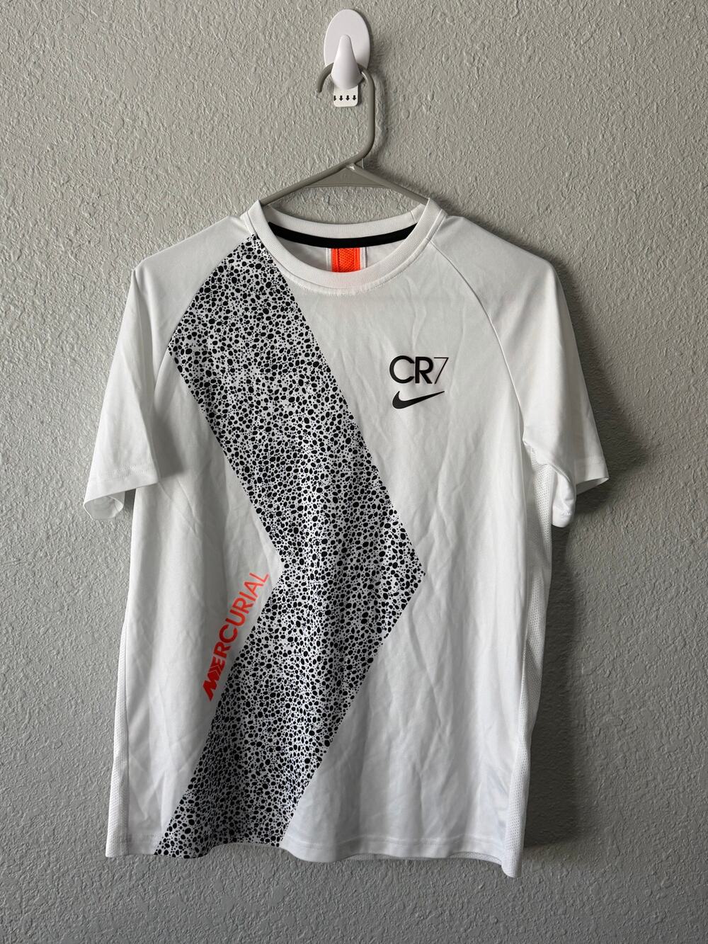 Nike CR7 Dri-Fit Boy's Size XL T-Shirt. Never Worn.